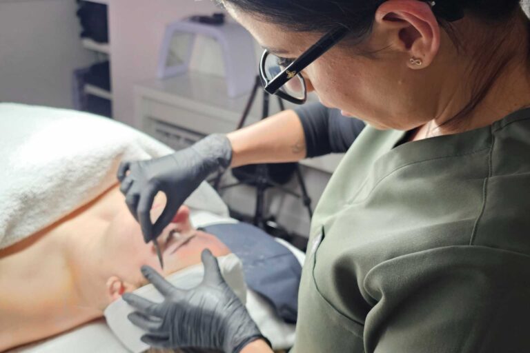 Dermaplaning Therapist Treatment Face